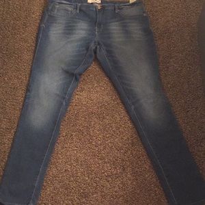 Women’s jeans dittos